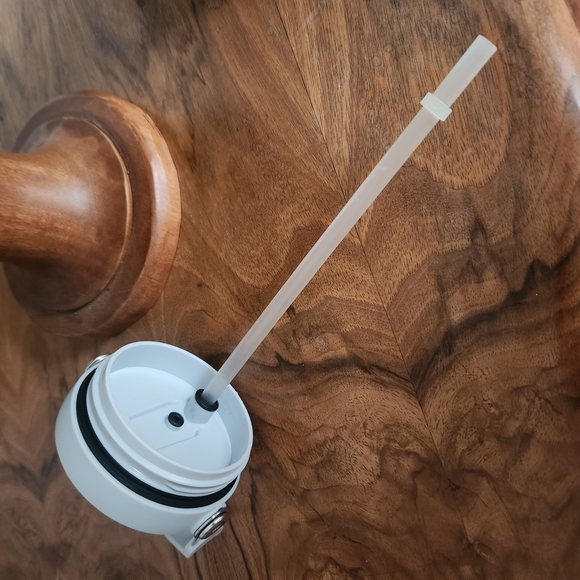 Stanley 30oz Flip Straw Iceflow - Picture 9 of 9